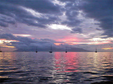 Tahiti sunset with Moorea