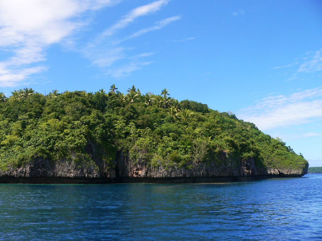 http://www.moanasailing.com/images/tonga-vavau-island_L.jpg